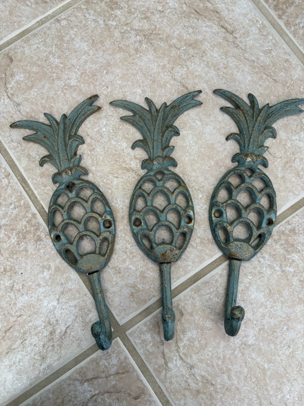 Set of 3 cast iron pineapple hooks- approx 9 inches